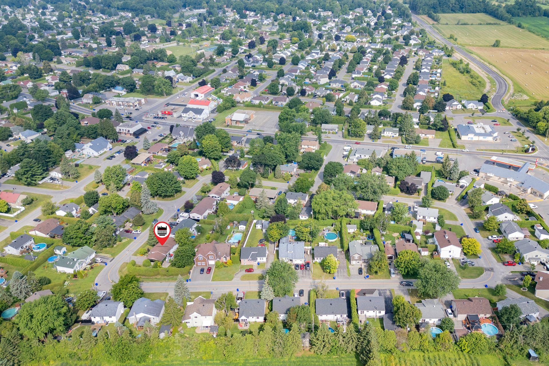 









15760


Rue Rolland

,
Mirabel,




QC
J7N1X6

