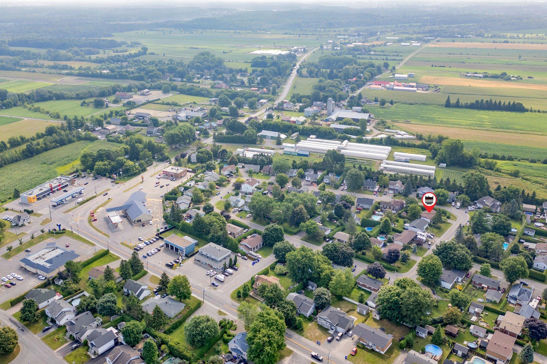 









15760


Rue Rolland

,
Mirabel,




QC
J7N1X6

