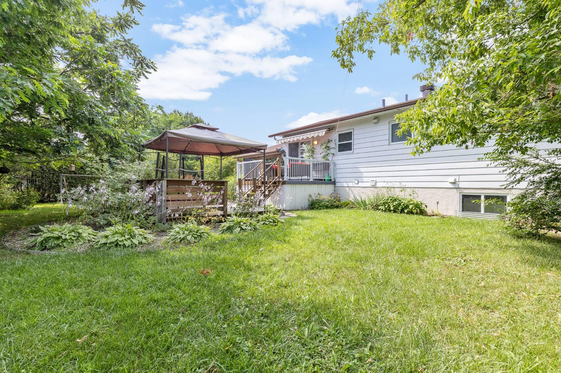









15760


Rue Rolland

,
Mirabel,




QC
J7N1X6

