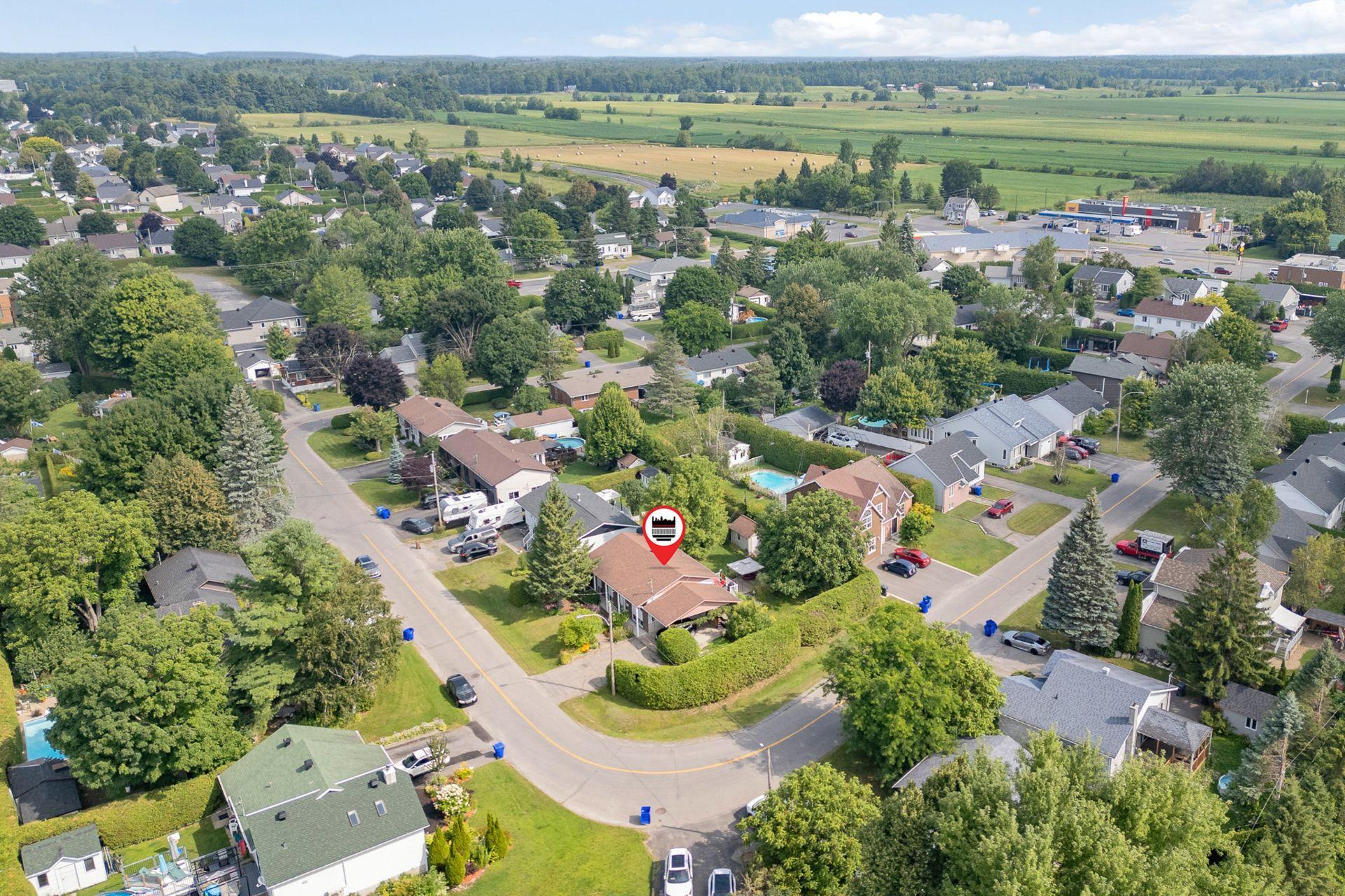 









15760


Rue Rolland

,
Mirabel,




QC
J7N1X6

