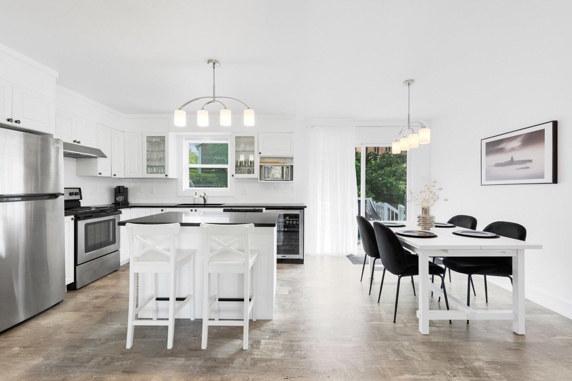 









15760


Rue Rolland

,
Mirabel,




QC
J7N1X6

