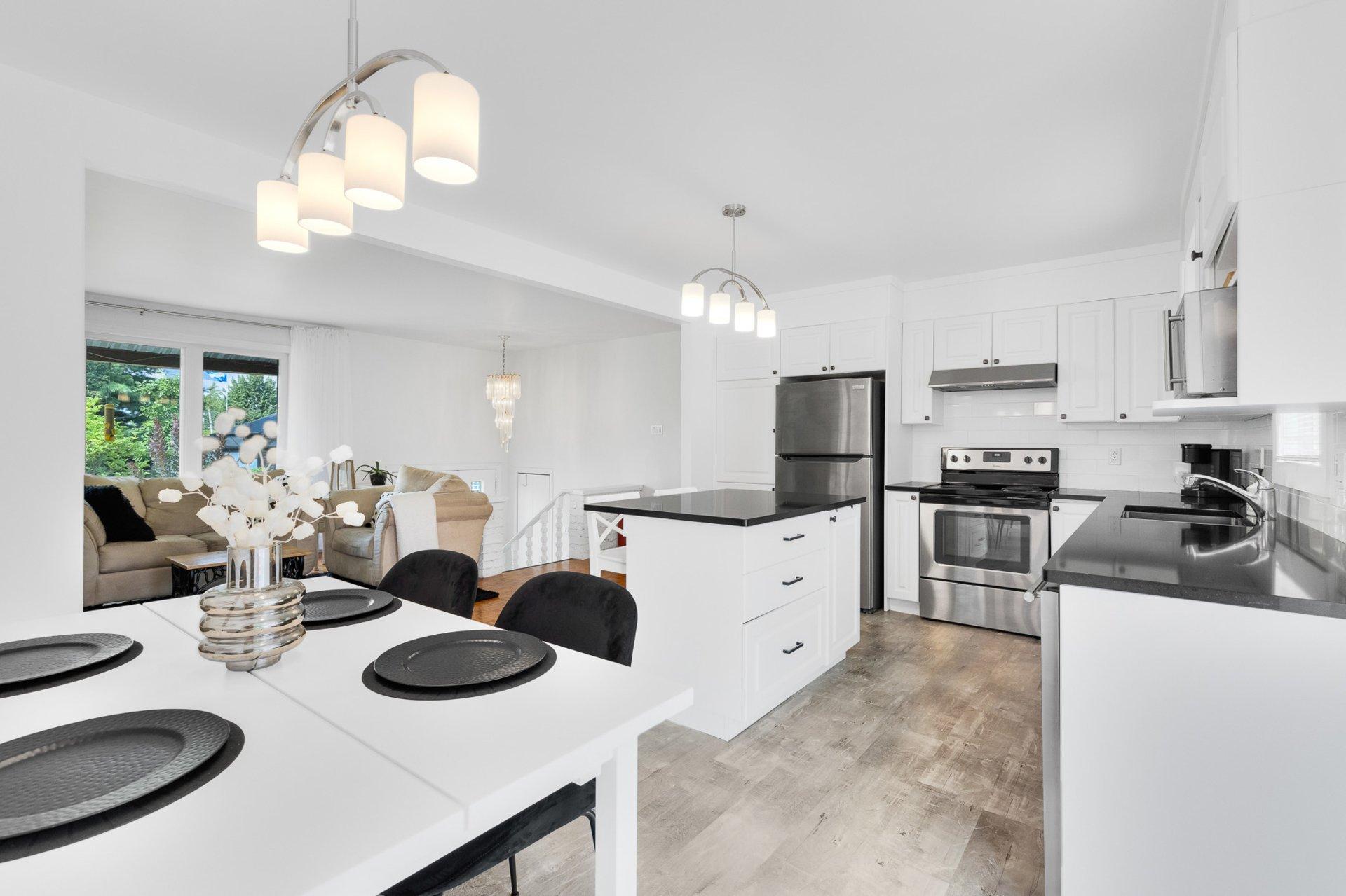 









15760


Rue Rolland

,
Mirabel,




QC
J7N1X6


