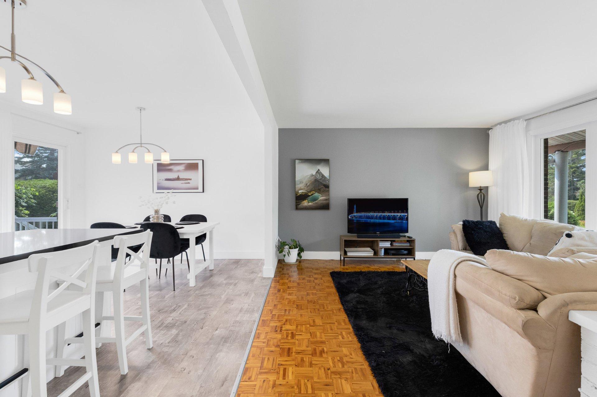 









15760


Rue Rolland

,
Mirabel,




QC
J7N1X6

