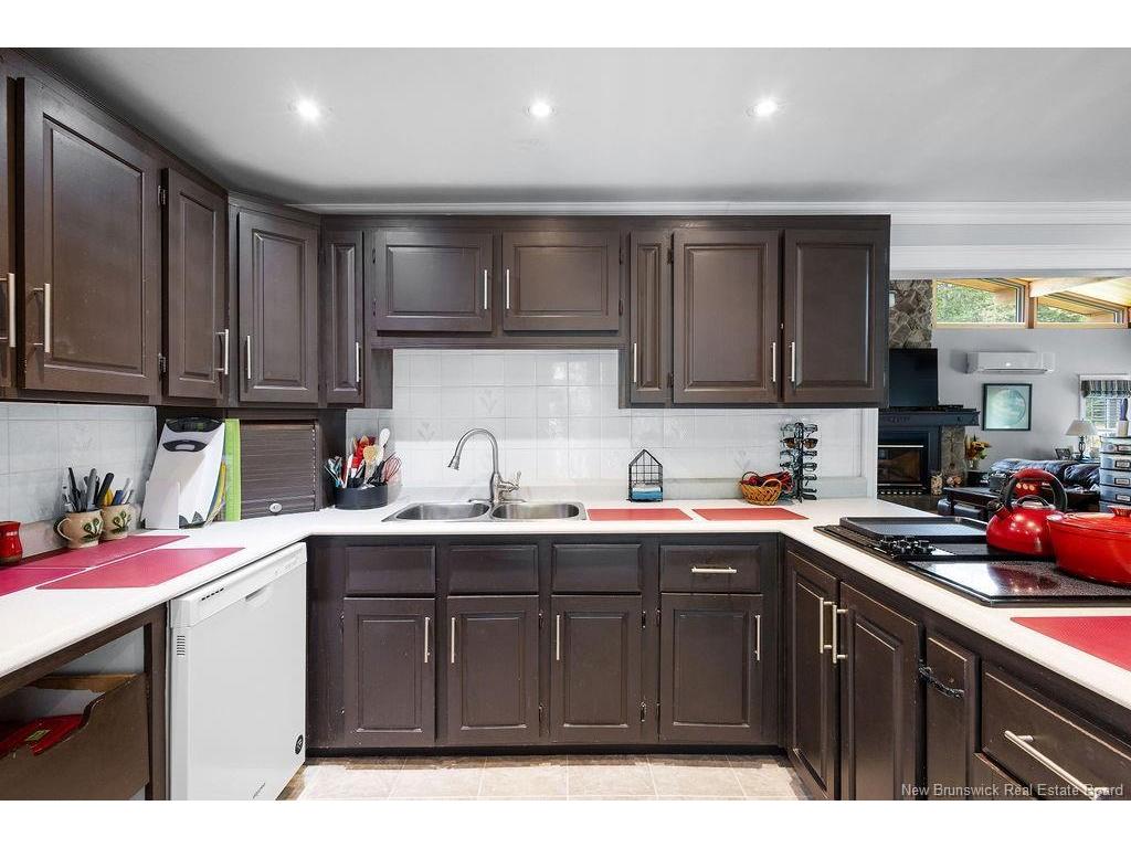 









3168


King George Highway

,
Miramichi,




NB
E1V 7B9

