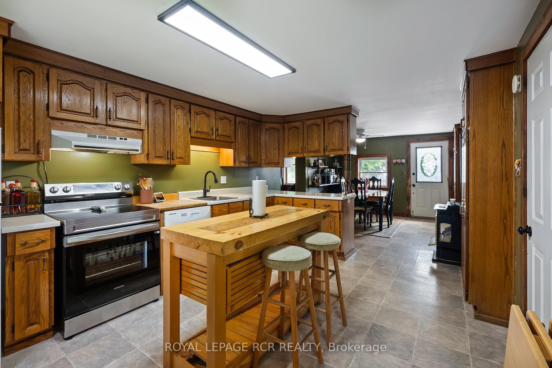 









168


Victoria

Street,
Shelburne,




ON
L9V 2Y1

