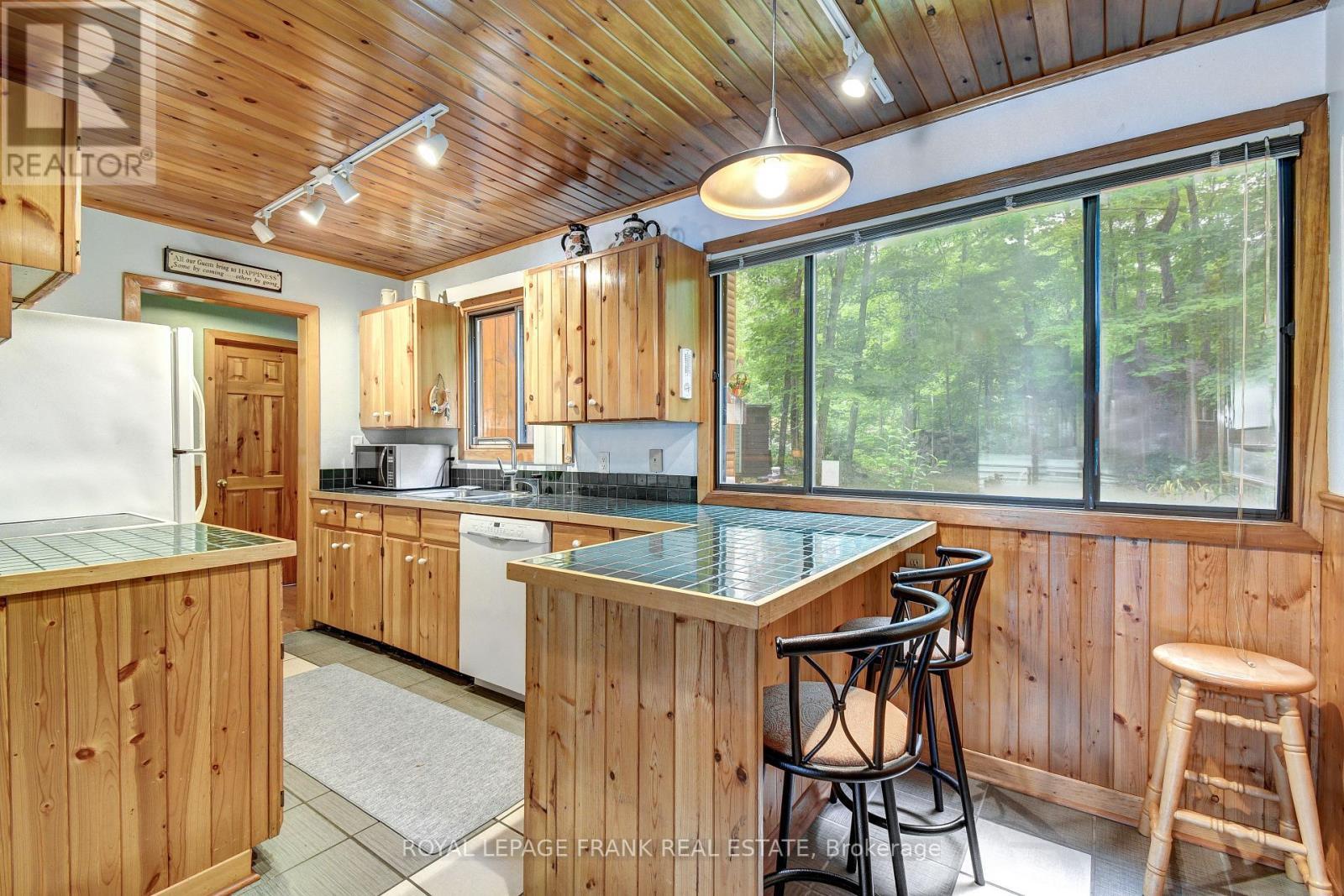 












556 JENNISON ROAD

,
Marmora and Lake (Lake Ward),




Ontario
K0L1W0

