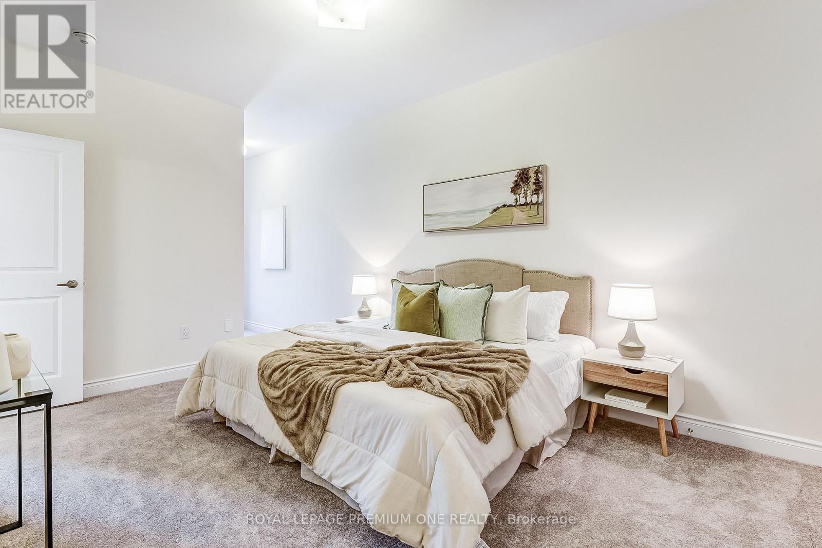 












71 TENNANT CIRCLE N

,
Vaughan,




Ontario
L4H5L5

