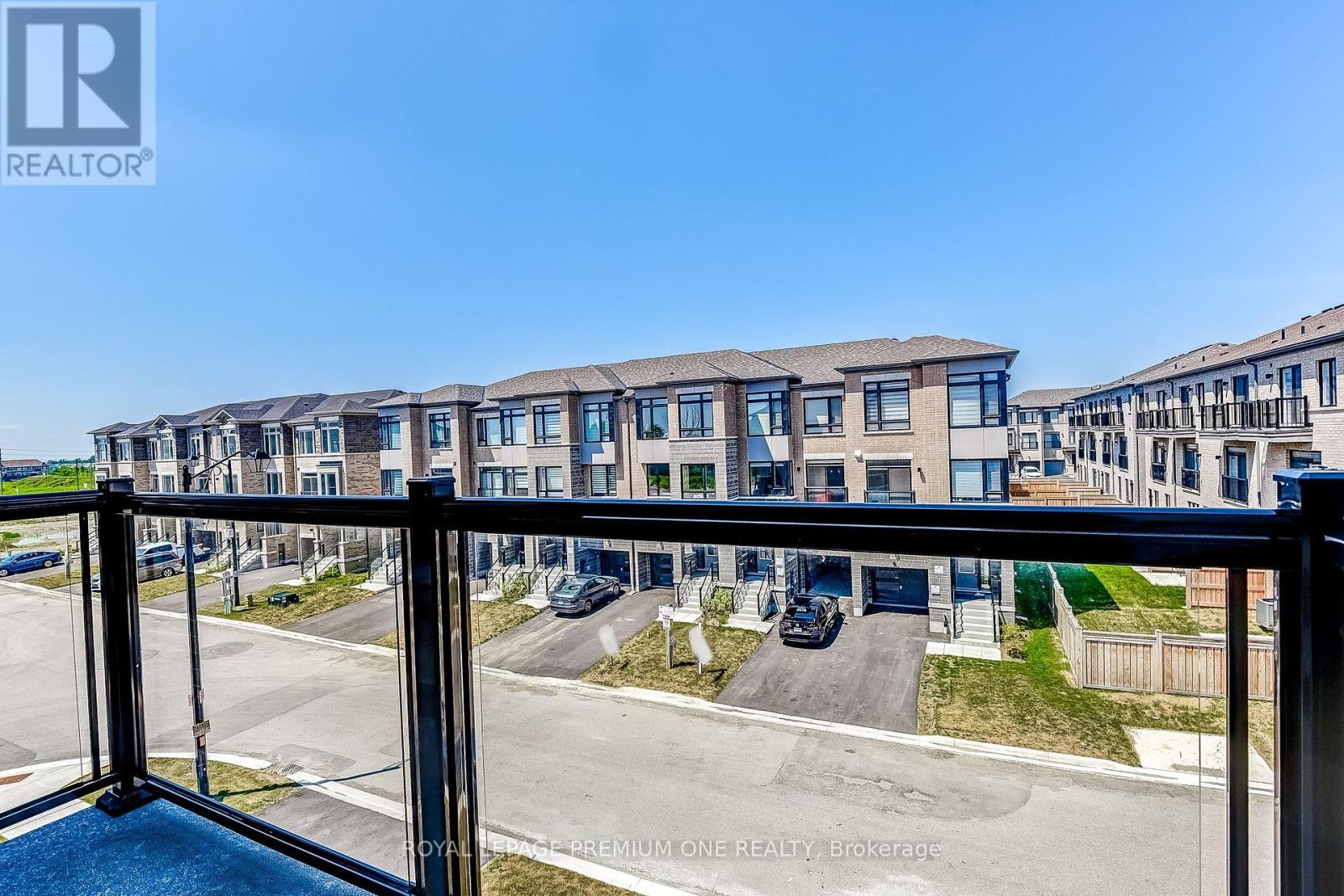 












71 TENNANT CIRCLE N

,
Vaughan,




Ontario
L4H5L5

