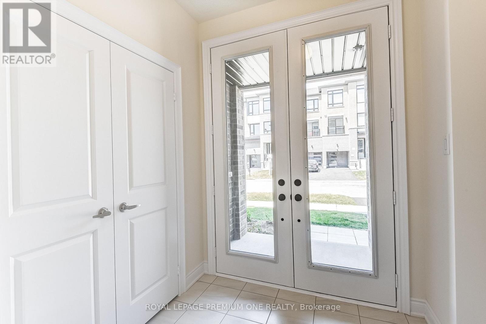 












71 TENNANT CIRCLE N

,
Vaughan,




Ontario
L4H5L5

