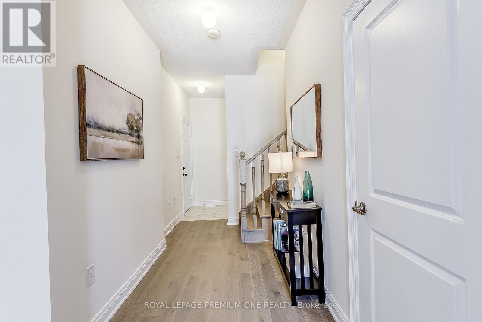 












71 TENNANT CIRCLE N

,
Vaughan,




Ontario
L4H5L5


