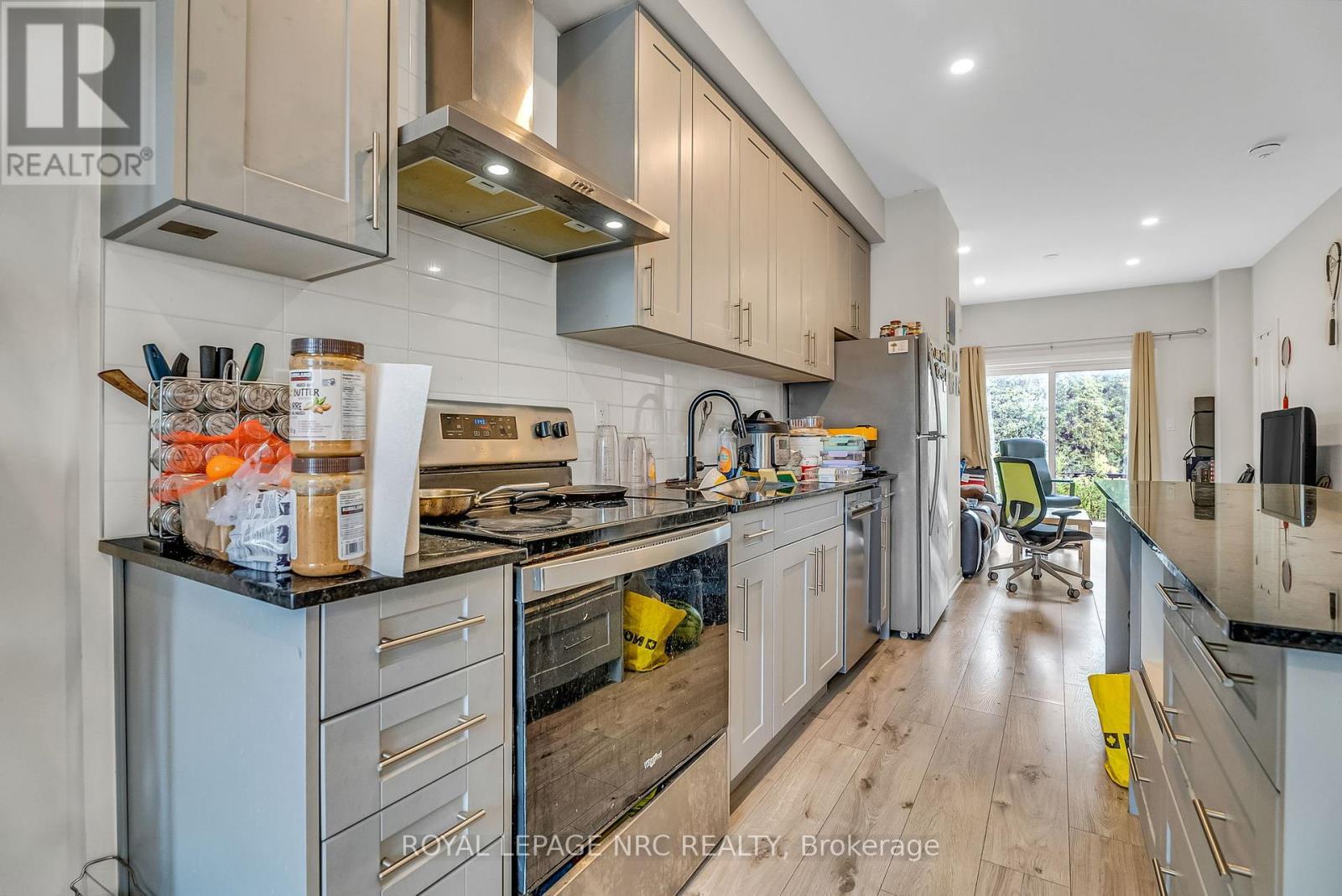 












1670 PLEASURE VALLEY PATH

,
Oshawa (Samac),




Ontario
L1G0E3

