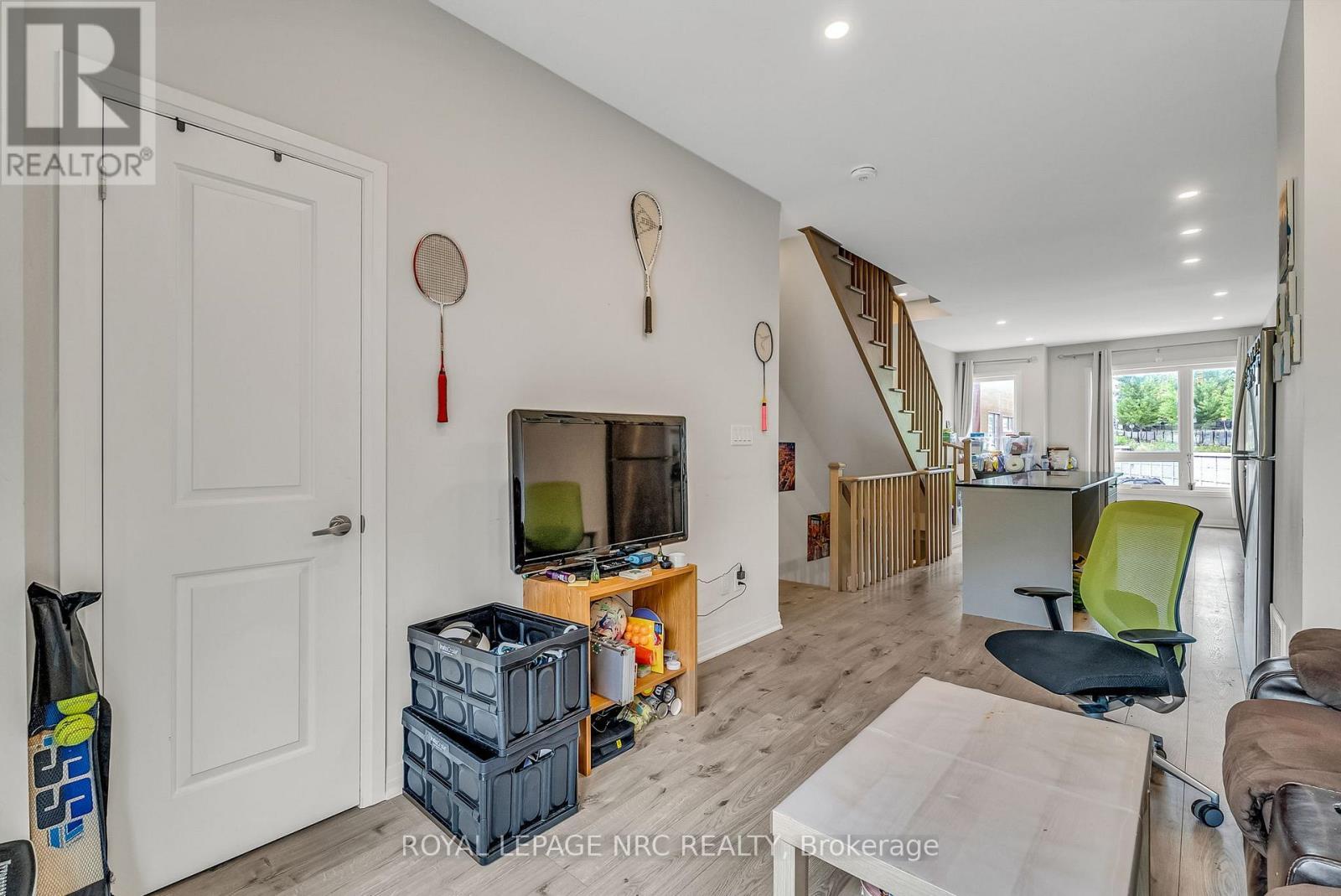 












1670 PLEASURE VALLEY PATH

,
Oshawa (Samac),




Ontario
L1G0E3

