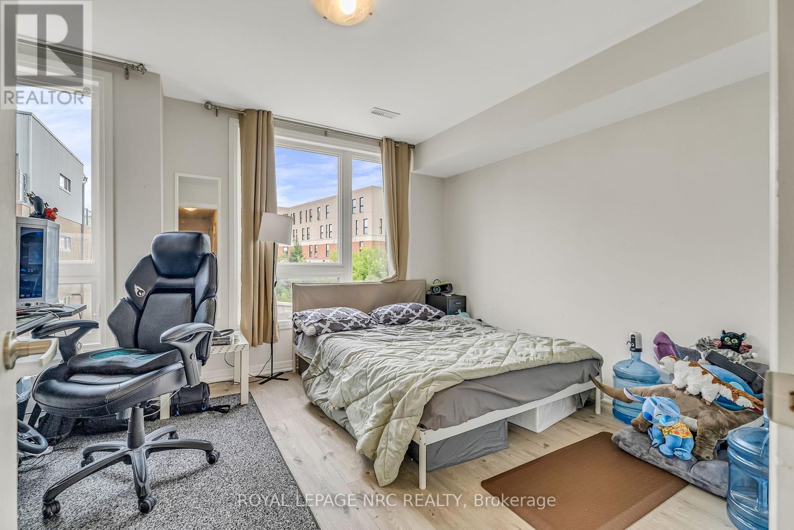 












1670 PLEASURE VALLEY PATH

,
Oshawa (Samac),




Ontario
L1G0E3

