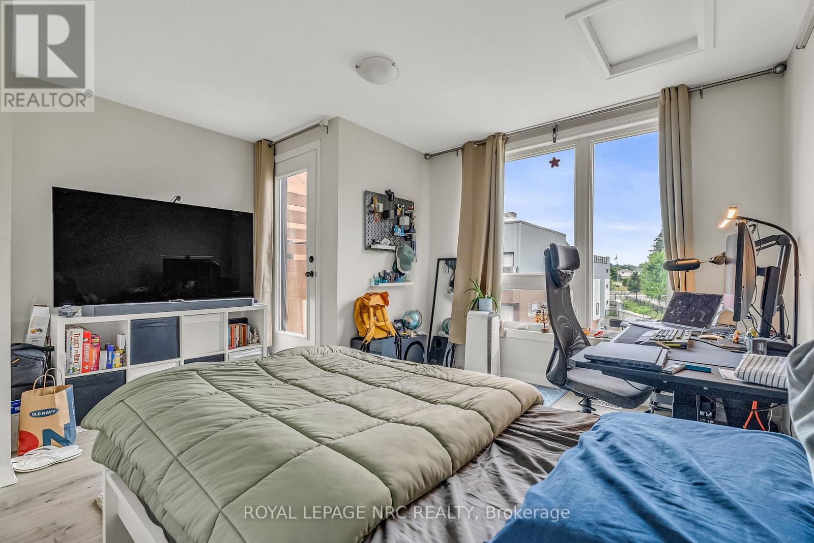 












1670 PLEASURE VALLEY PATH

,
Oshawa (Samac),




Ontario
L1G0E3

