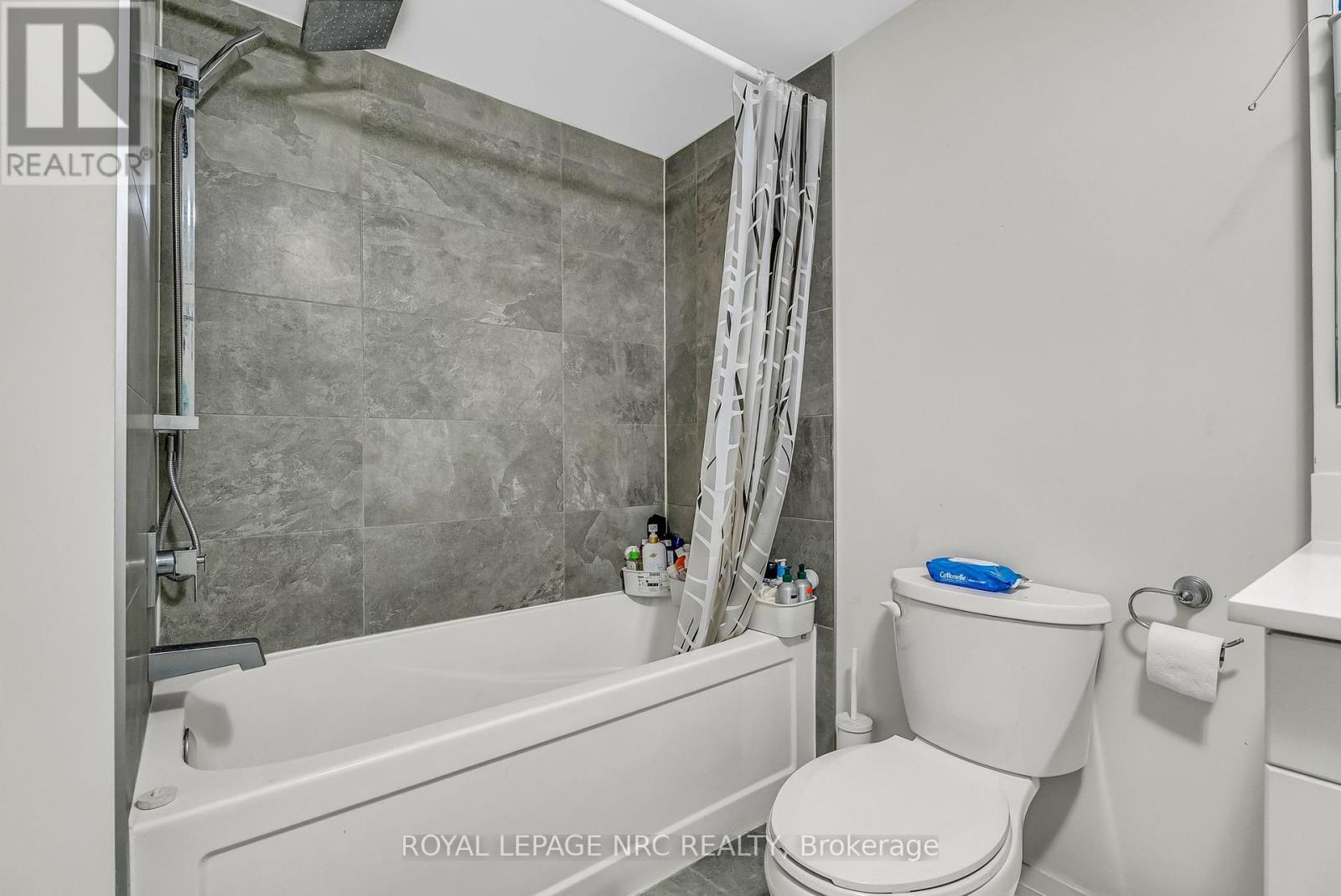 












1670 PLEASURE VALLEY PATH

,
Oshawa (Samac),




Ontario
L1G0E3

