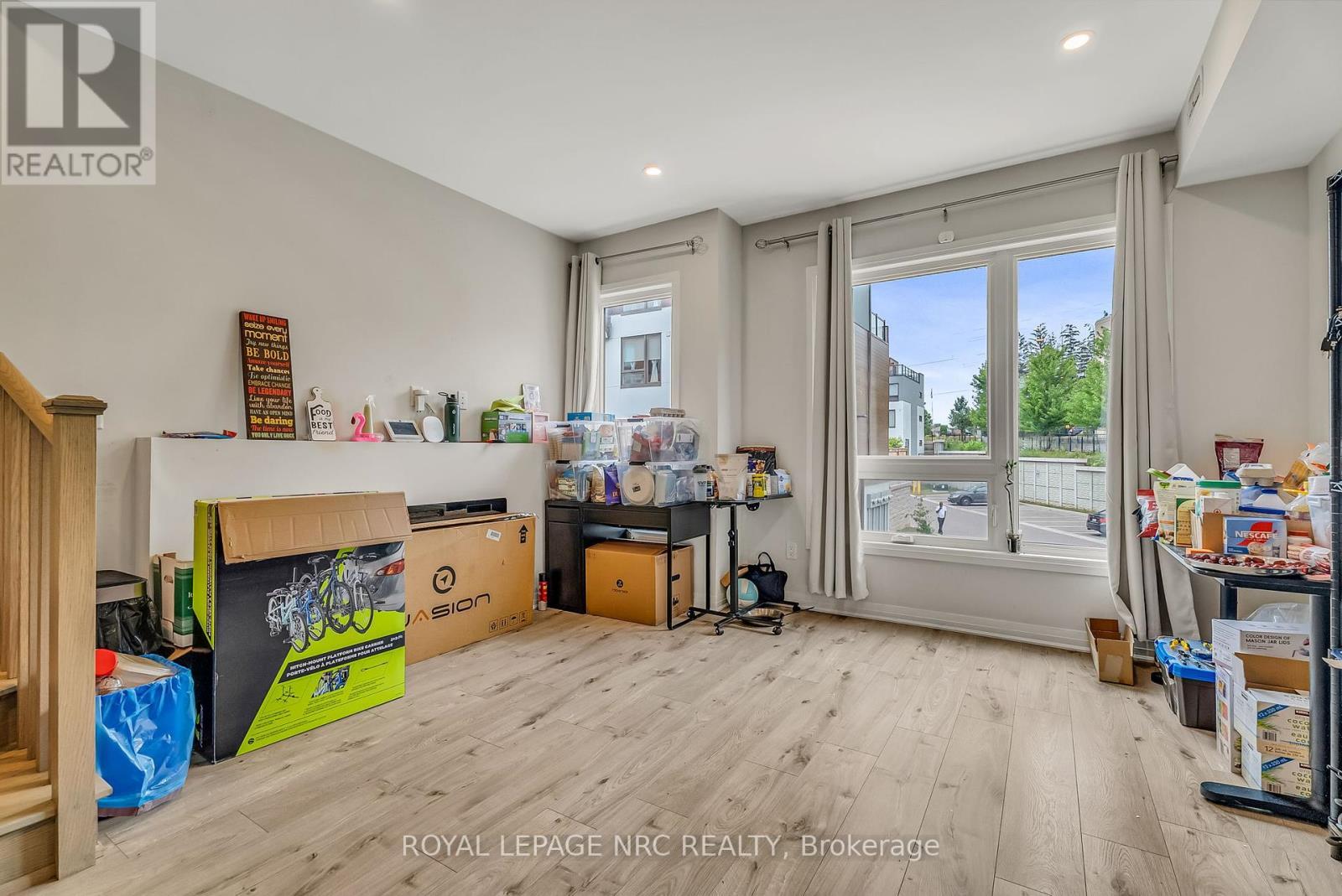 












1670 PLEASURE VALLEY PATH

,
Oshawa (Samac),




Ontario
L1G0E3

