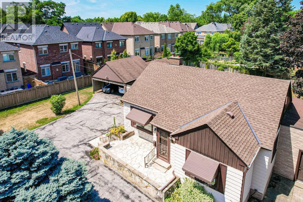 












3039 LAKESHORE ROAD W

,
Oakville (BR Bronte),




Ontario
L6L1J1


