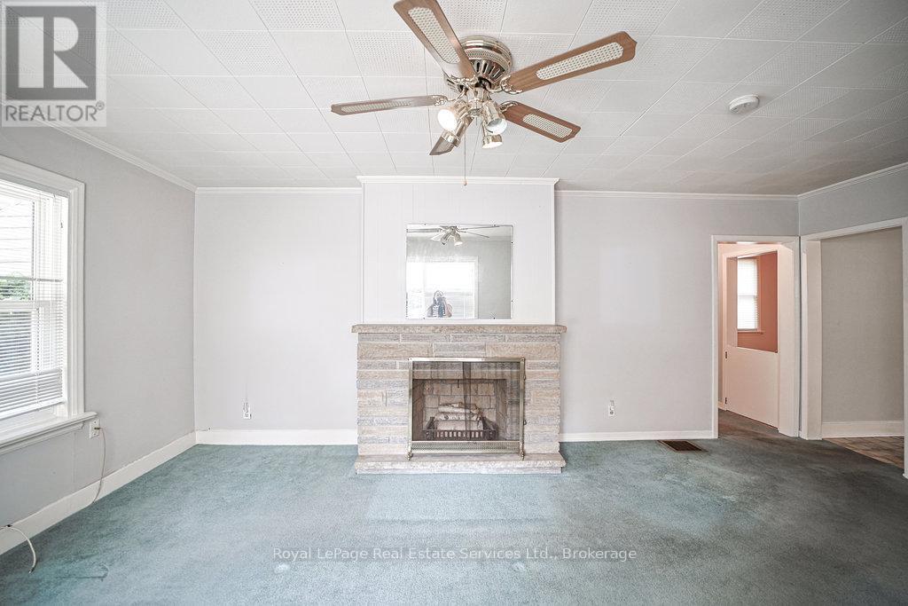 












3039 LAKESHORE ROAD W

,
Oakville (BR Bronte),




Ontario
L6L1J1

