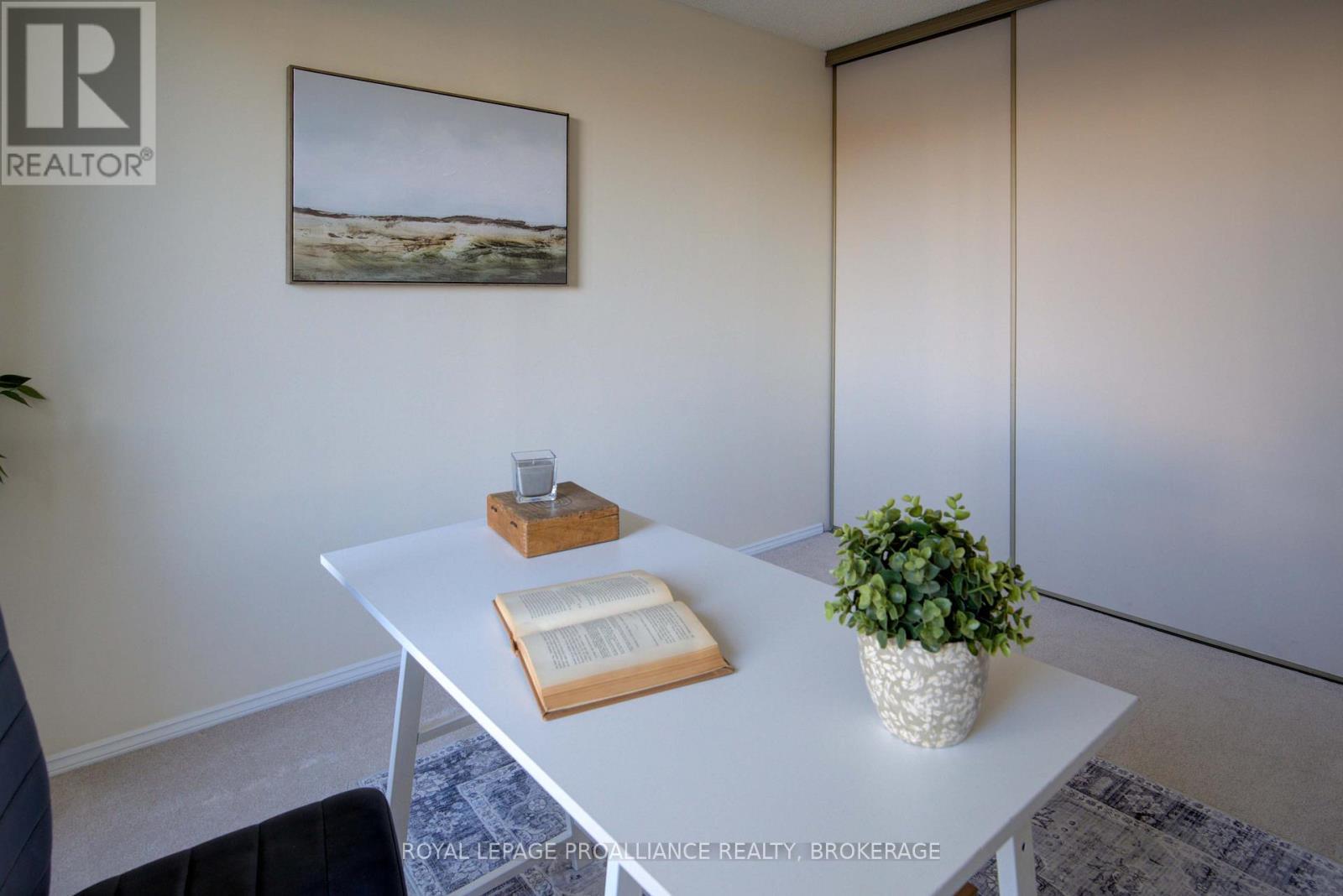 












602 - 185 ONTARIO STREET

,
Kingston (Central City East),




Ontario
K7L2Y7

