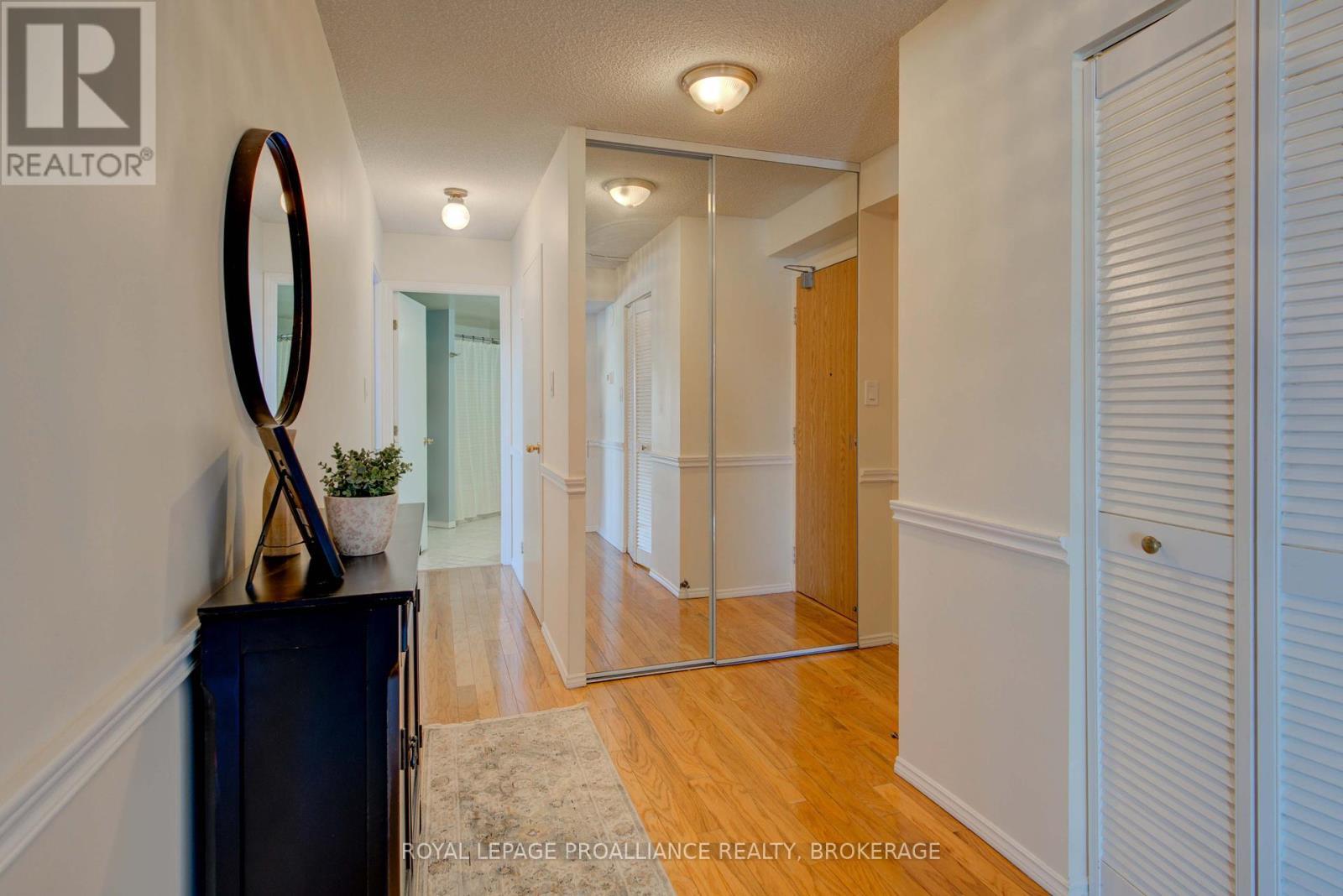 












602 - 185 ONTARIO STREET

,
Kingston (Central City East),




Ontario
K7L2Y7

