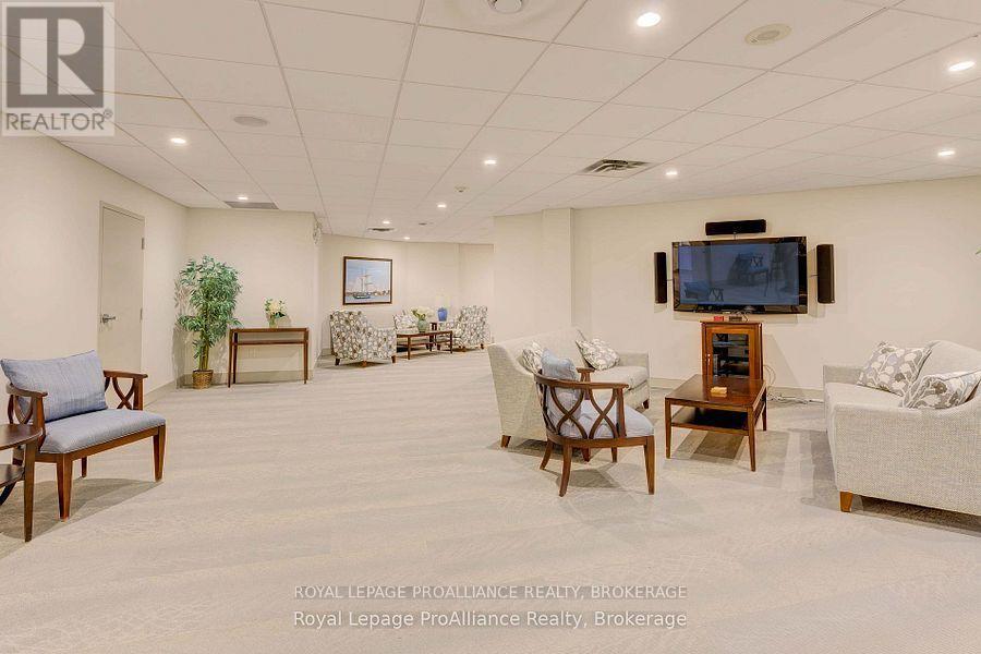 












602 - 185 ONTARIO STREET

,
Kingston (Central City East),




Ontario
K7L2Y7

