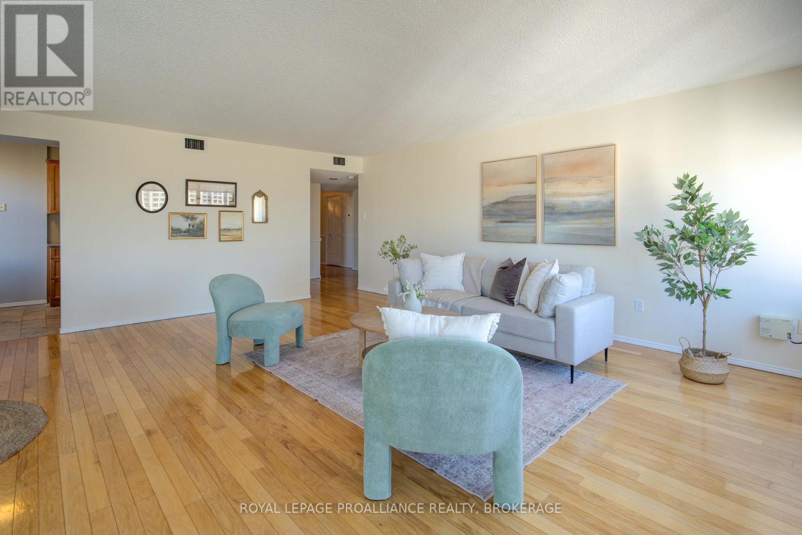 












602 - 185 ONTARIO STREET

,
Kingston (Central City East),




Ontario
K7L2Y7

