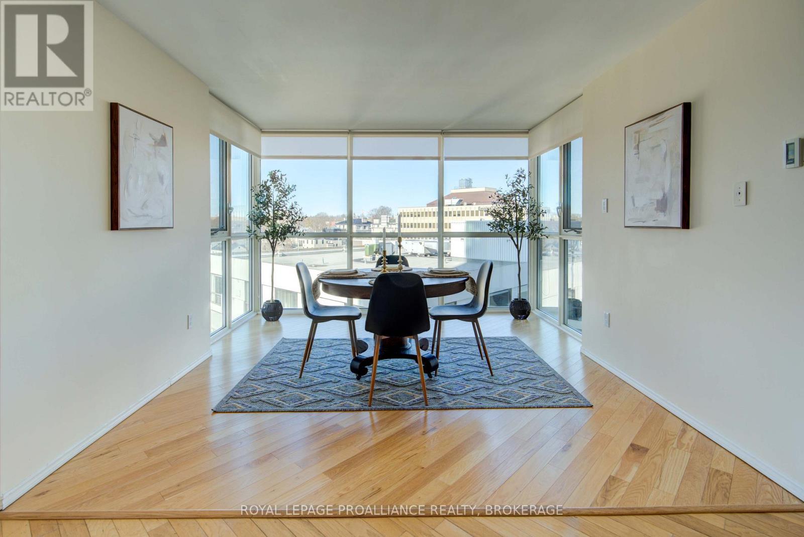 












602 - 185 ONTARIO STREET

,
Kingston (Central City East),




Ontario
K7L2Y7

