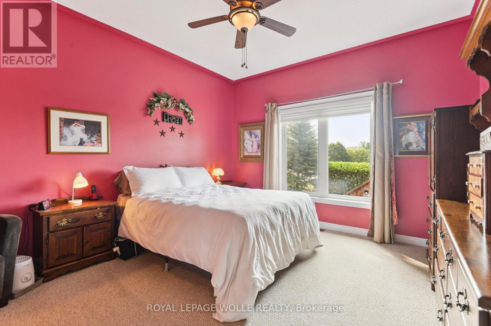 












14 - 19 NIAGARA DRIVE

,
Oshawa,




Ontario
L1G8G2

