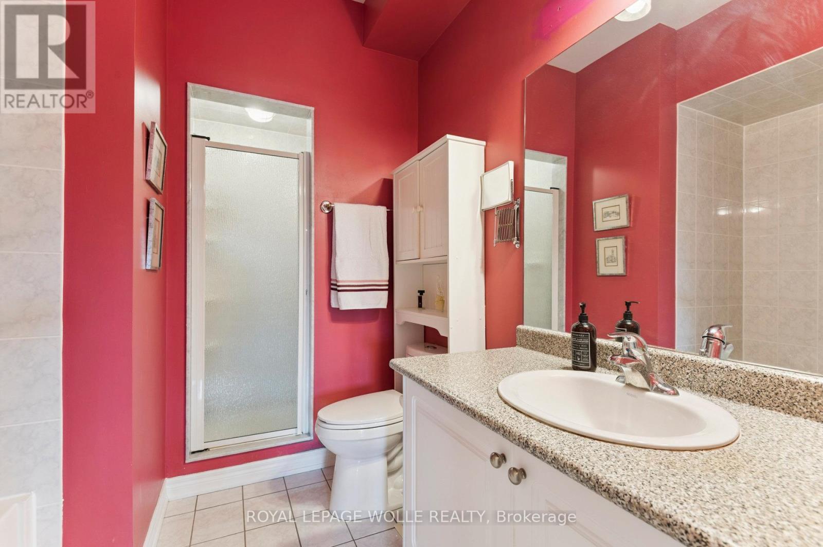 












14 - 19 NIAGARA DRIVE

,
Oshawa,




Ontario
L1G8G2

