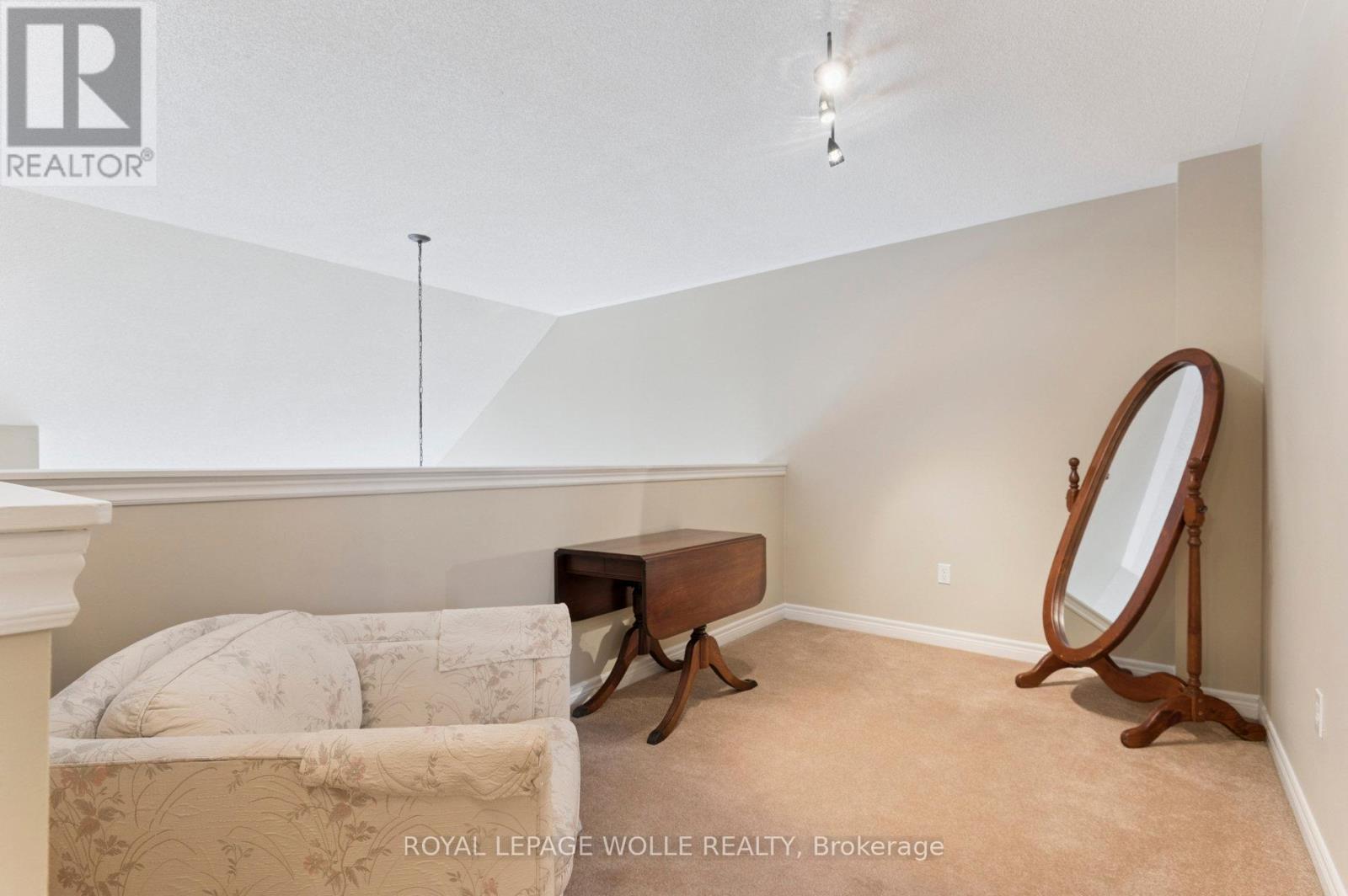 












14 - 19 NIAGARA DRIVE

,
Oshawa,




Ontario
L1G8G2

