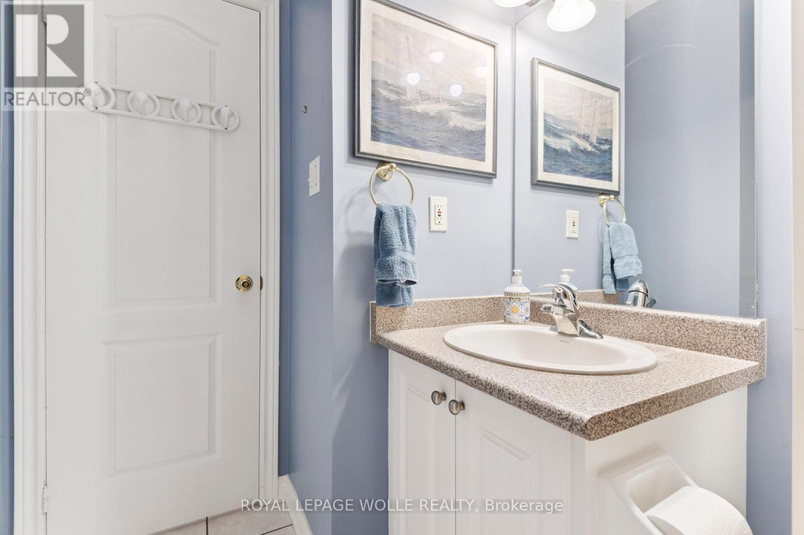 












14 - 19 NIAGARA DRIVE

,
Oshawa,




Ontario
L1G8G2

