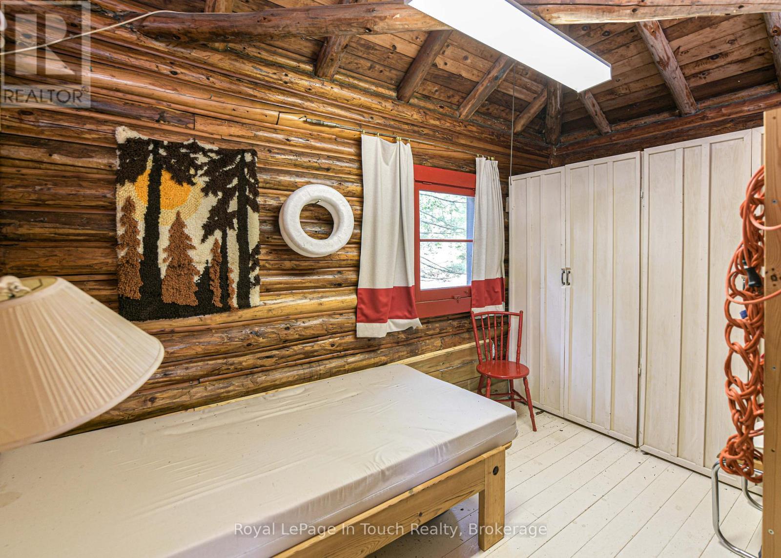 












1810 BONE ISLAND

,
Georgian Bay (Gibson),




Ontario
P0E1E0

