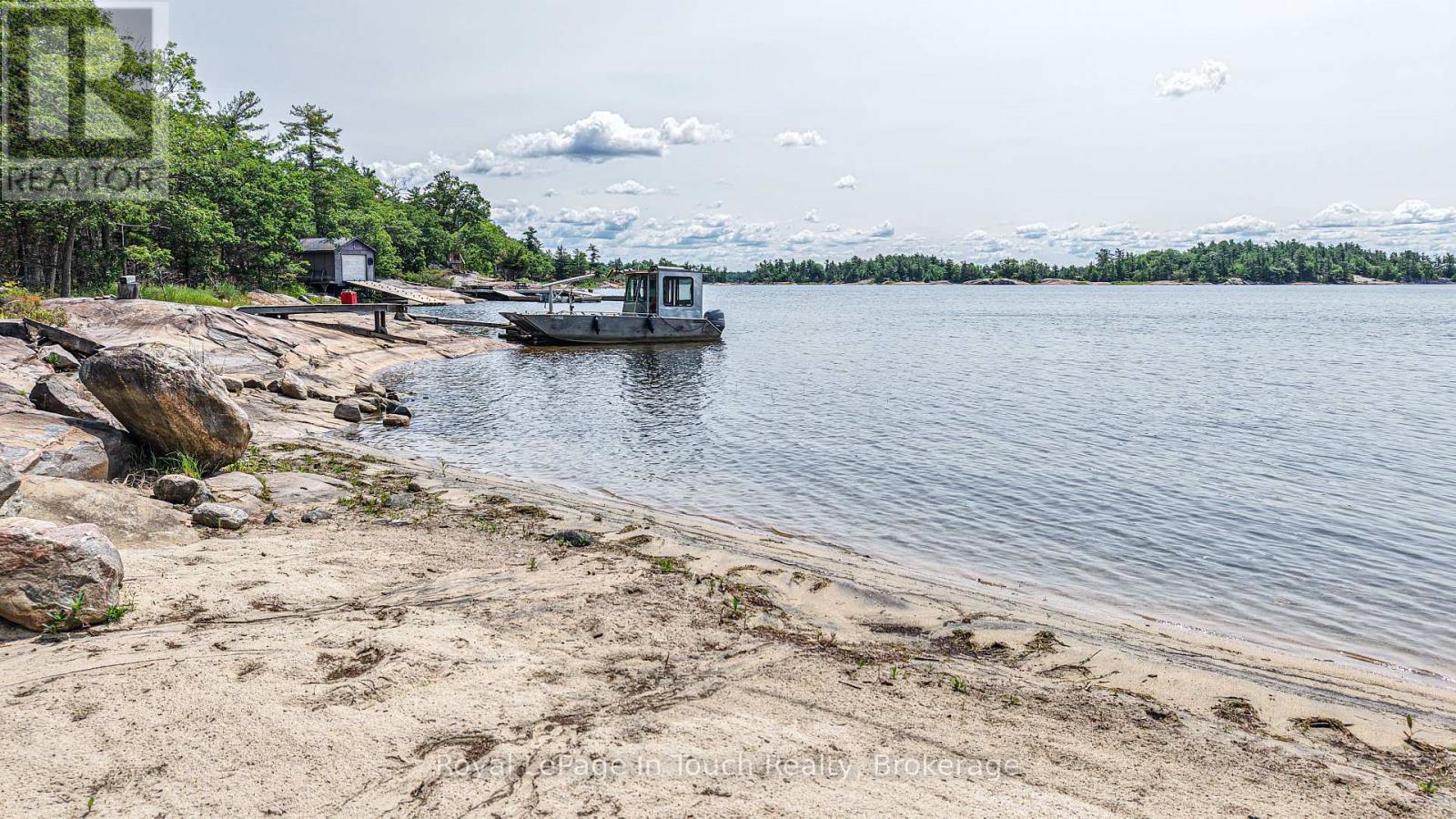 












1810 BONE ISLAND

,
Georgian Bay (Gibson),




Ontario
P0E1E0

