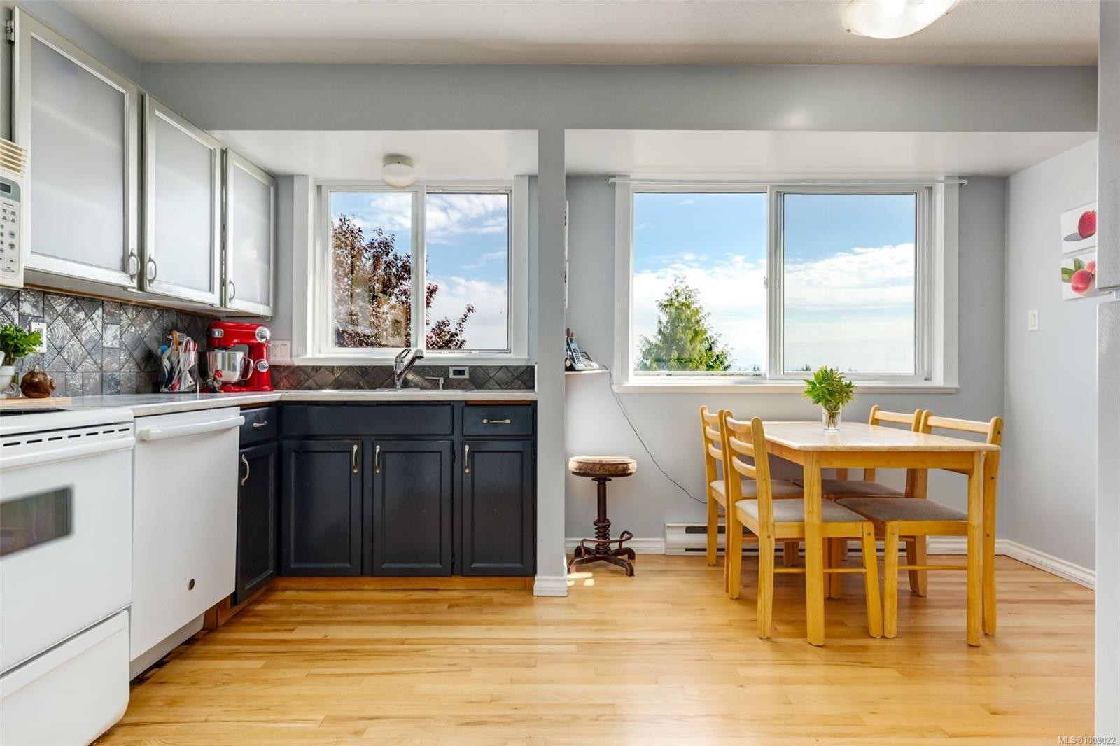 









108


Chelan

Pl,
Nanaimo,




BC
V9R 6S2

