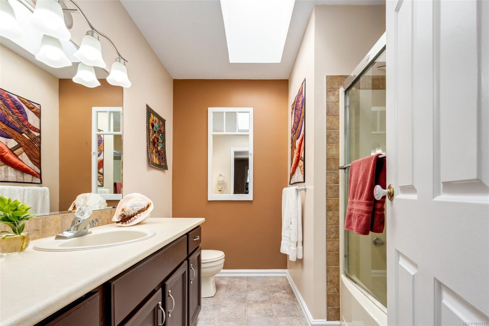 









108


Chelan

Pl,
Nanaimo,




BC
V9R 6S2


