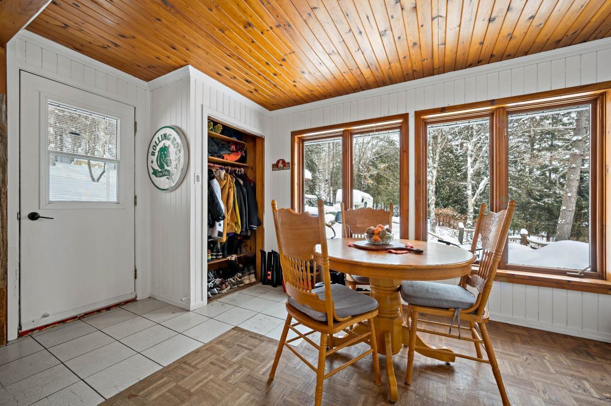 









105


Rue St-Germain

,
Mont-Tremblant,




QC
J8E1G5

