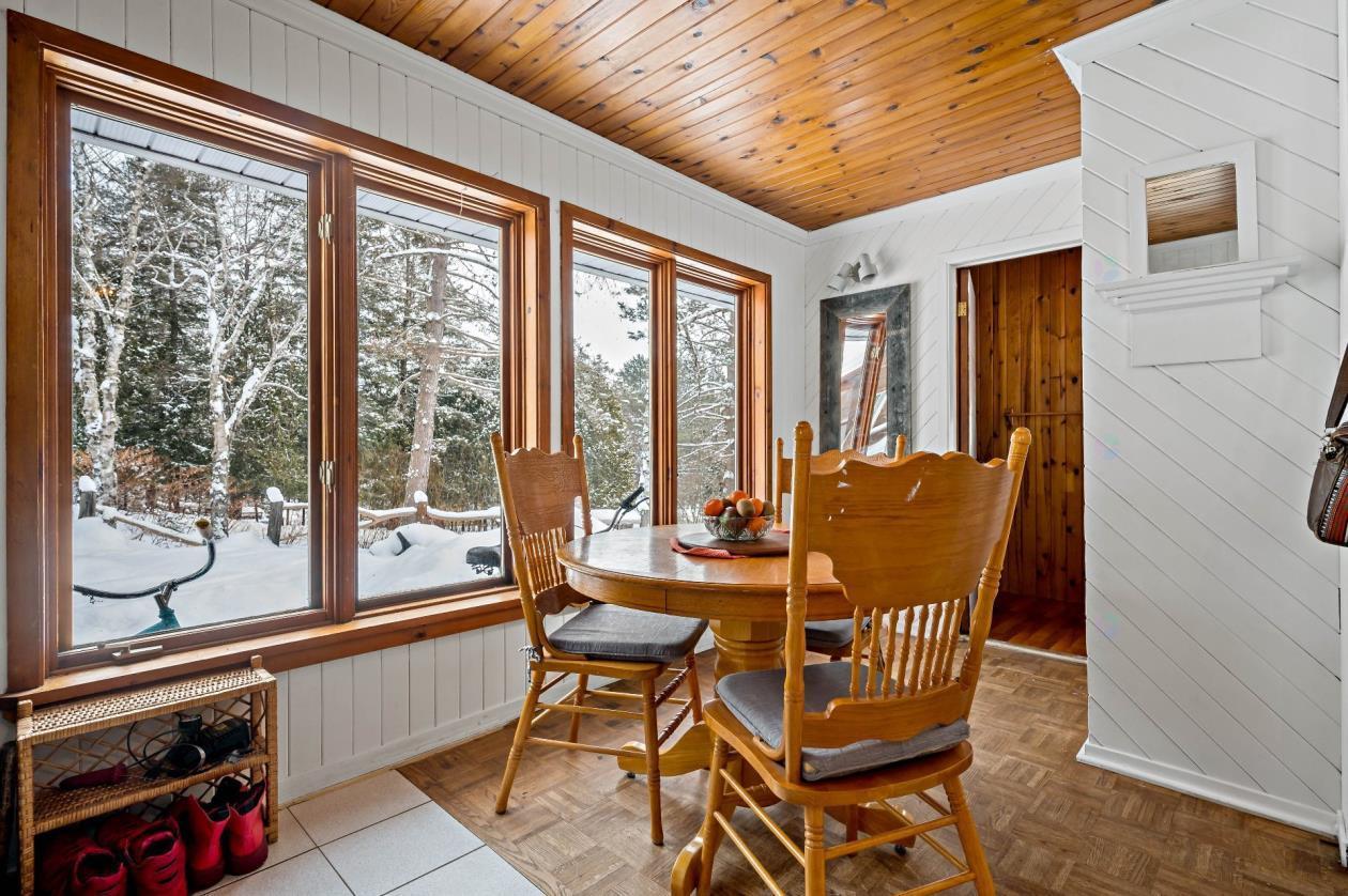 









105


Rue St-Germain

,
Mont-Tremblant,




QC
J8E1G5

