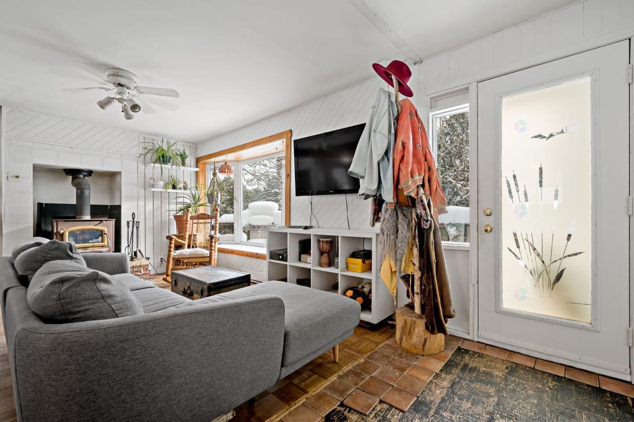 









105


Rue St-Germain

,
Mont-Tremblant,




QC
J8E1G5


