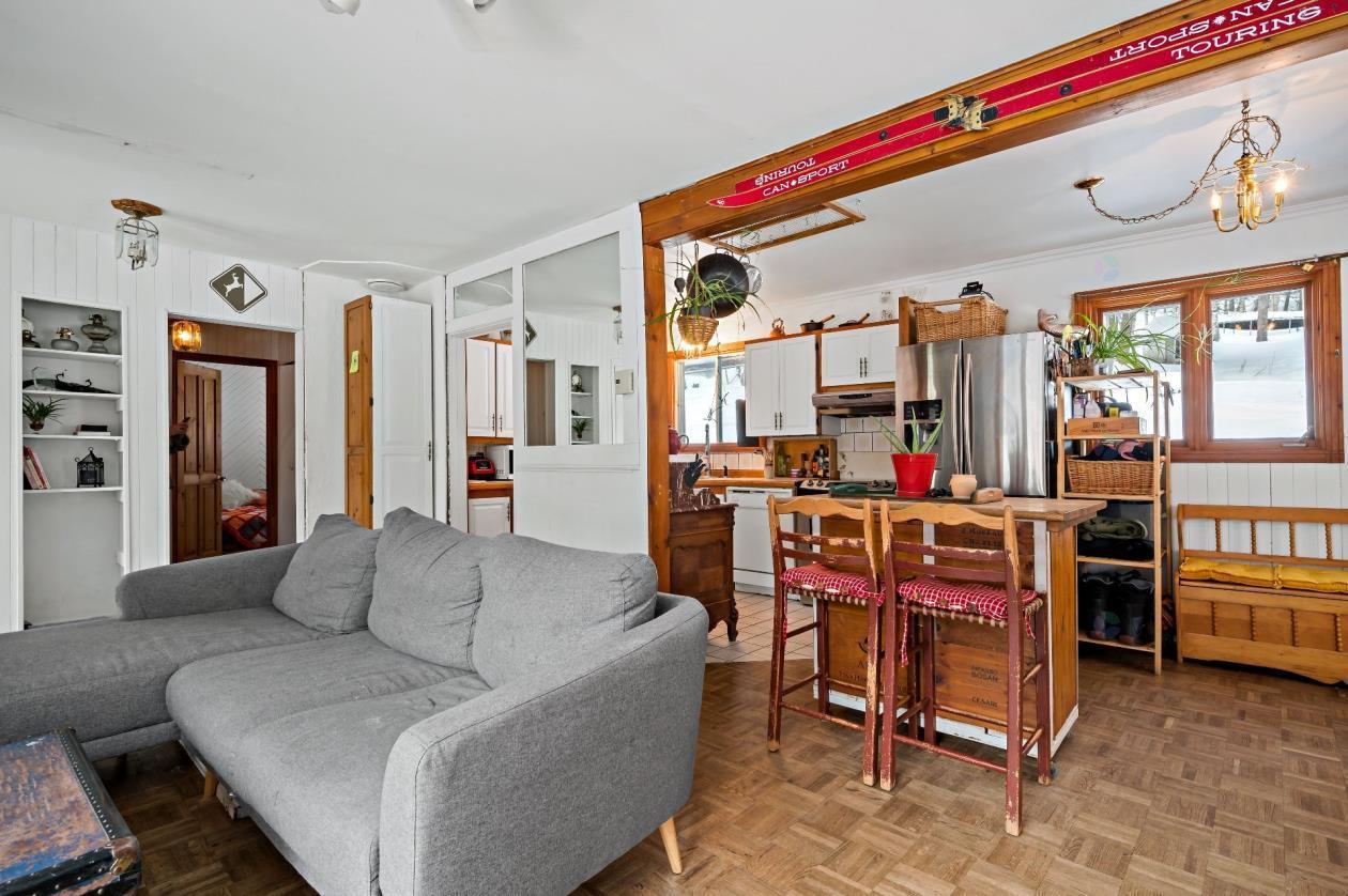 









105


Rue St-Germain

,
Mont-Tremblant,




QC
J8E1G5

