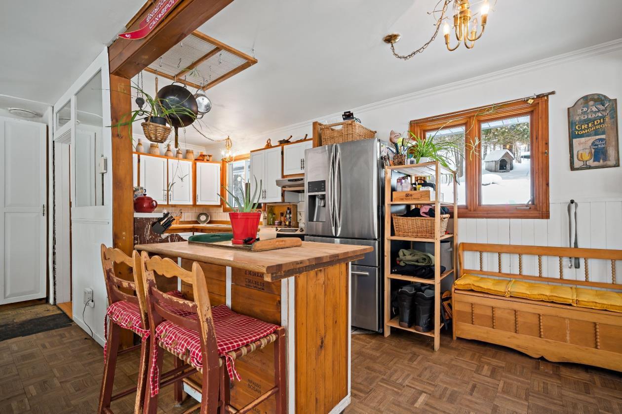 









105


Rue St-Germain

,
Mont-Tremblant,




QC
J8E1G5

