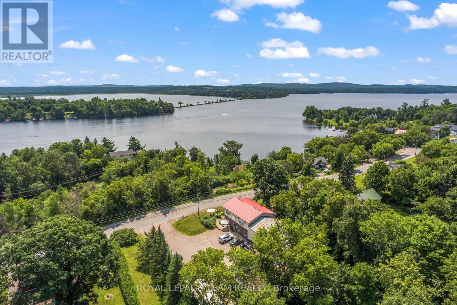 












636 MILL STREET

,
Greater Madawaska,




Ontario
K0J1H0

