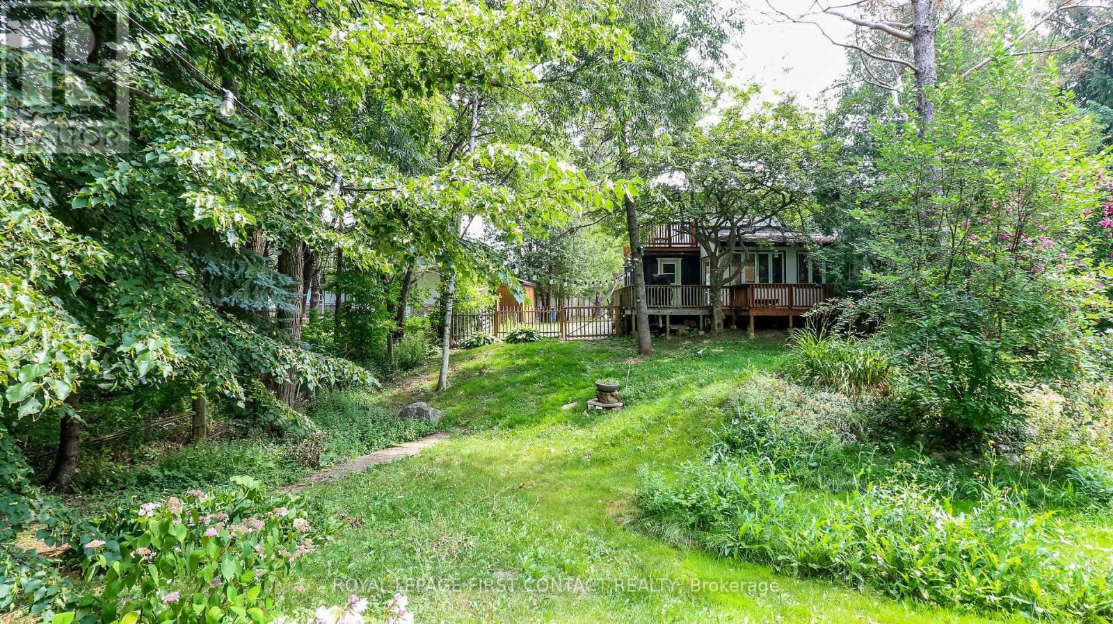 












114 BIRCH VIEW TRAIL

,
Blue Mountains,




Ontario
L9Y0M2

