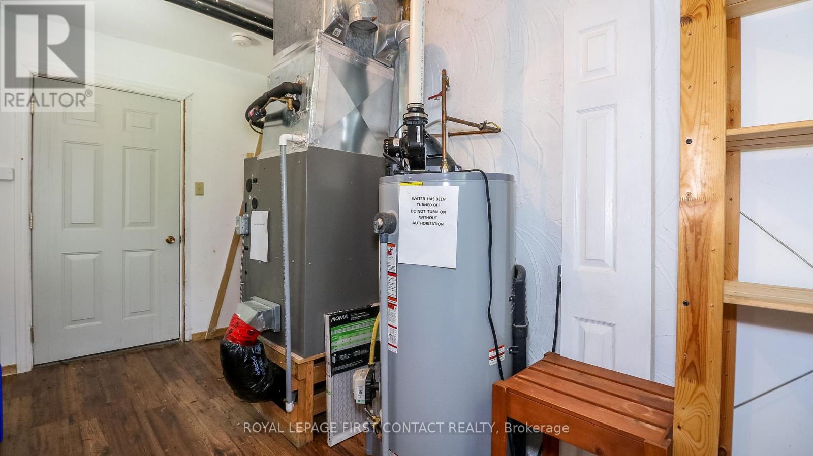 












114 BIRCH VIEW TRAIL

,
Blue Mountains,




Ontario
L9Y0M2

