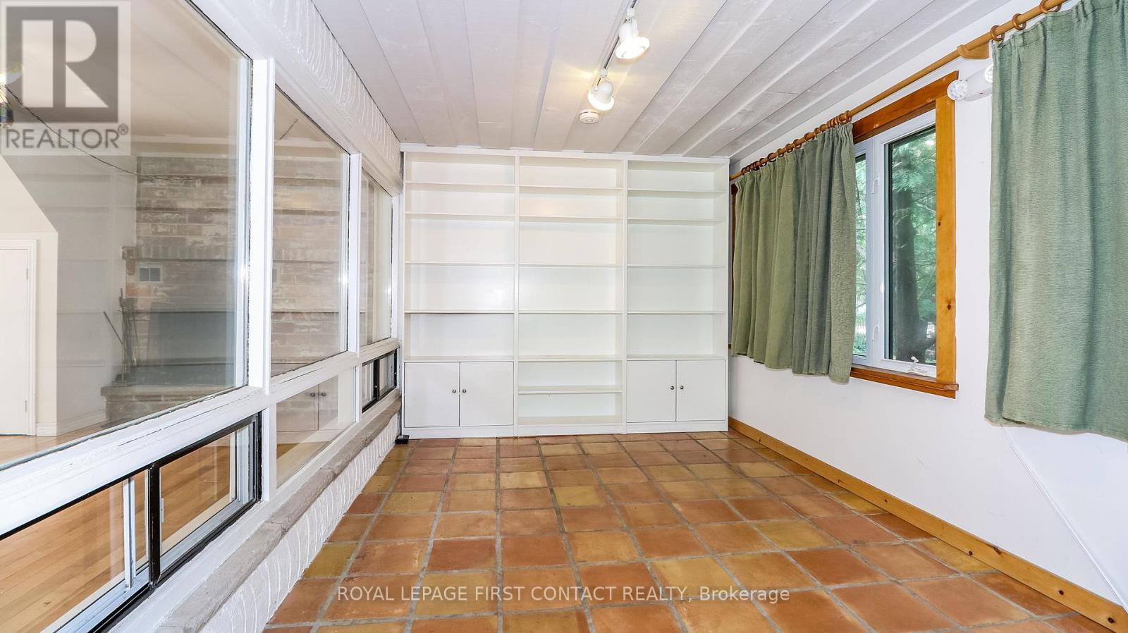 












114 BIRCH VIEW TRAIL

,
Blue Mountains,




Ontario
L9Y0M2

