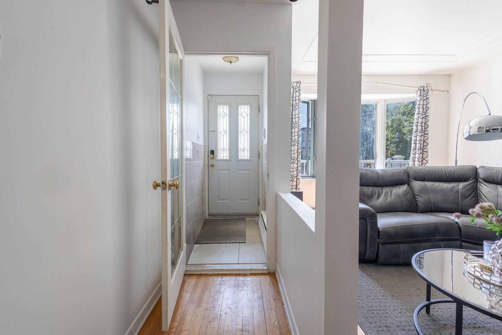 









6435

 - 6437


Rue Marie-Victorin

,
Montréal (Montréal-Nord),




QC
H1G2J2

