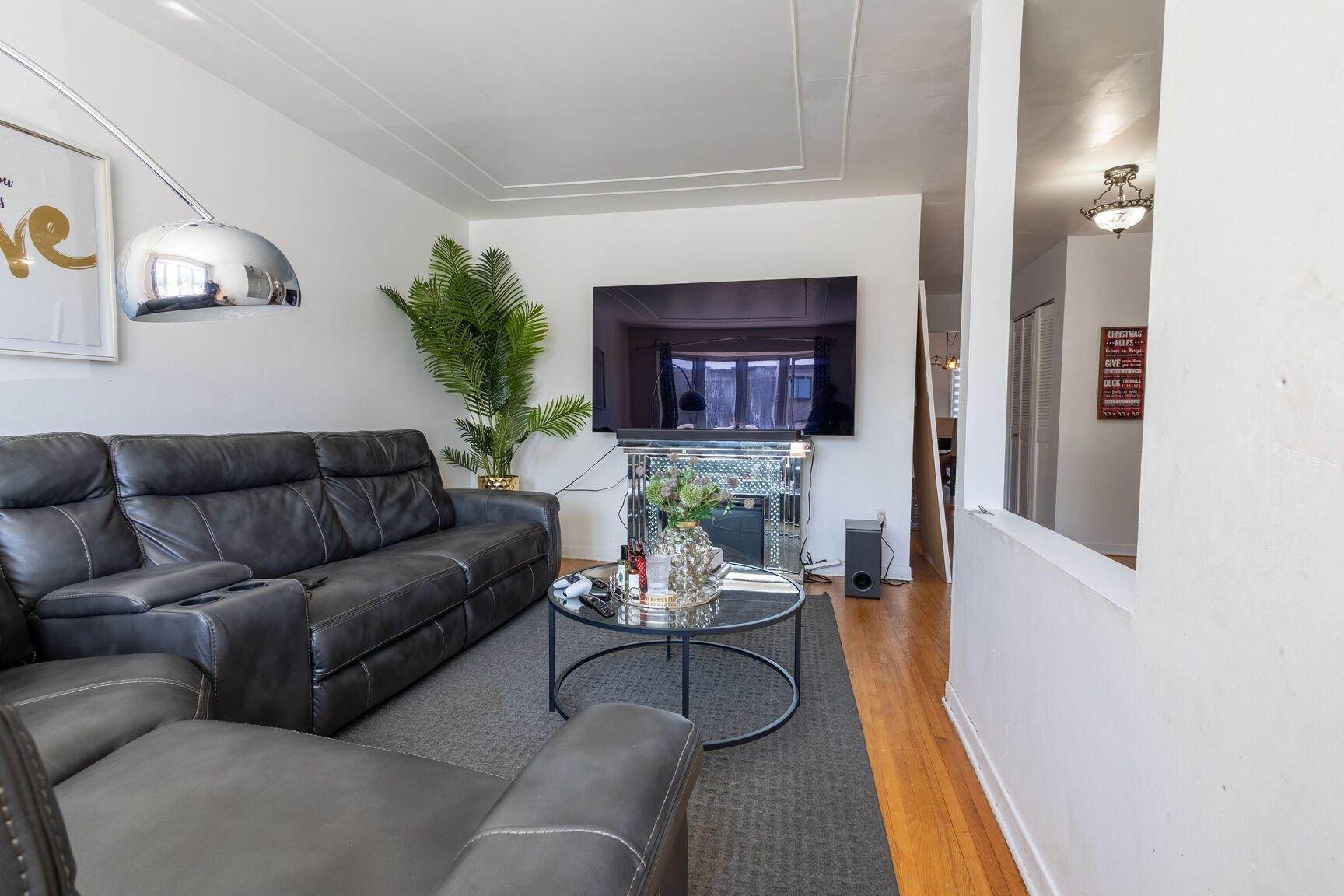 









6435

 - 6437


Rue Marie-Victorin

,
Montréal (Montréal-Nord),




QC
H1G2J2

