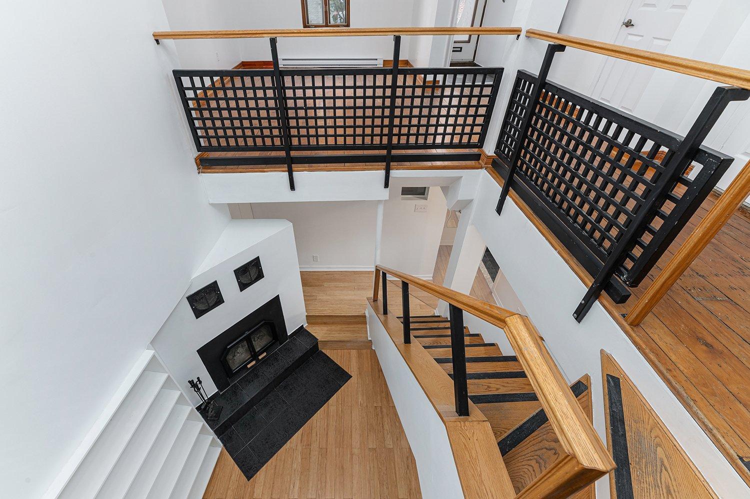 









4082


Rue Drolet

,
Montréal (Le Plateau-Mont-Royal),




QC
H2W2L4

