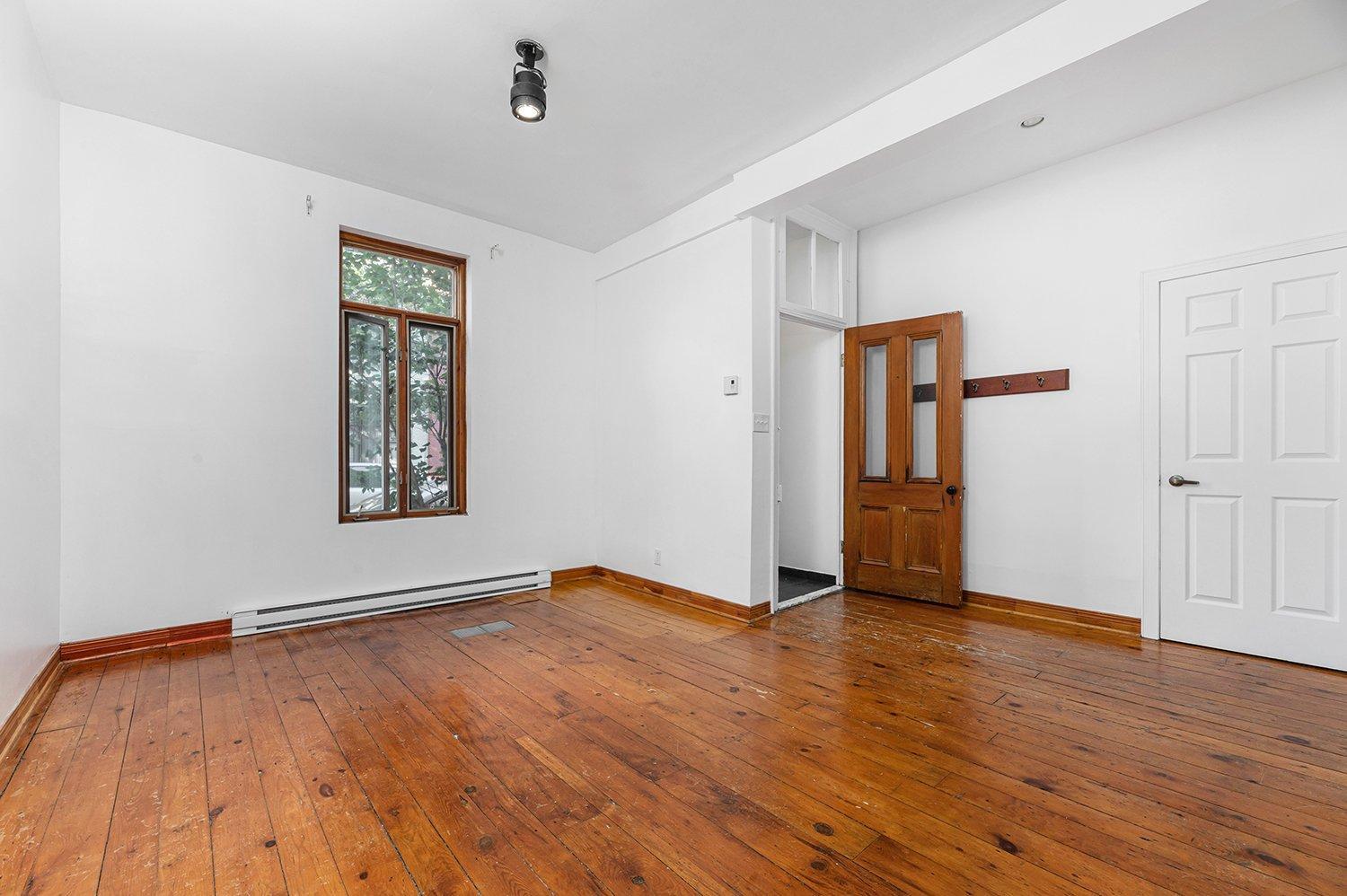 









4082


Rue Drolet

,
Montréal (Le Plateau-Mont-Royal),




QC
H2W2L4

