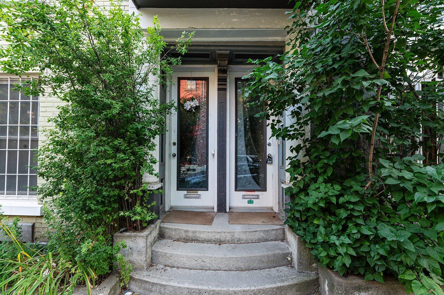 









4082


Rue Drolet

,
Montréal (Le Plateau-Mont-Royal),




QC
H2W2L4

