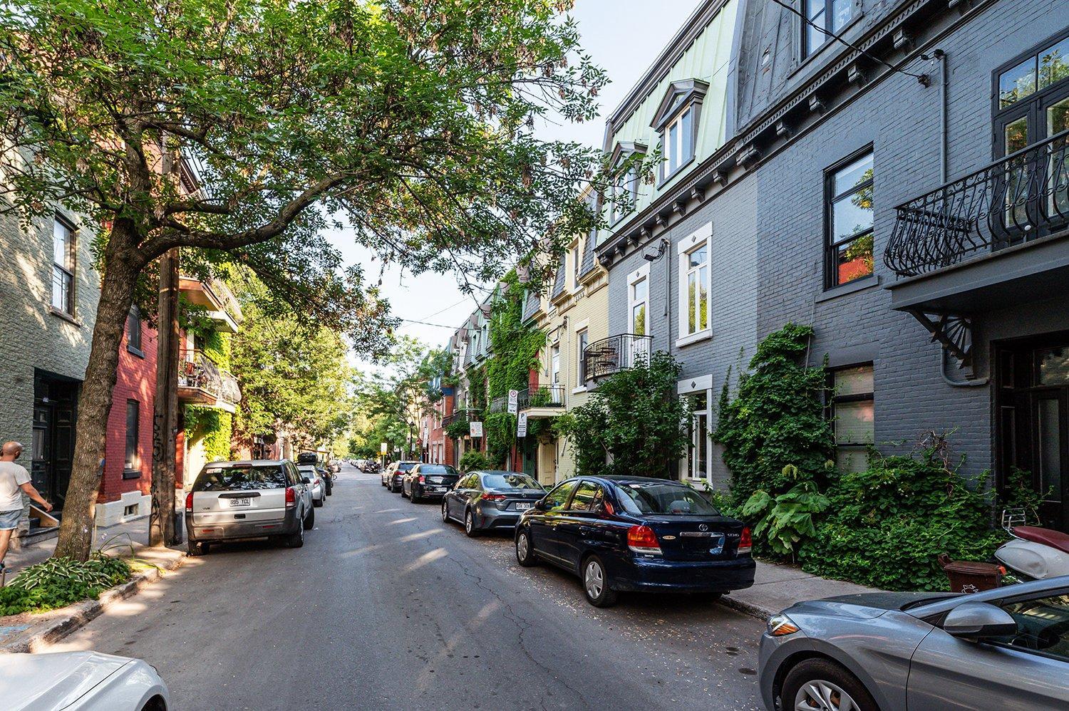 









4082


Rue Drolet

,
Montréal (Le Plateau-Mont-Royal),




QC
H2W2L4

